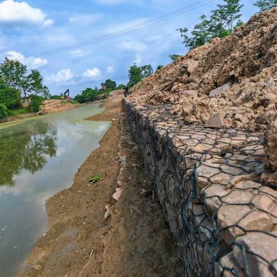 Double Twisted Wire Gabion Wall Cages Hexagonal Mesh Stone Containers Customized