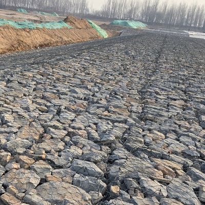 Low Maintenance PVC Coated Gabion Wire Mesh For Protecting Riverbanks Slopes