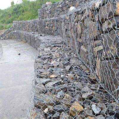 Hot-Dipped Galvanized Gabion Mattress  Double-Twisted Hexagonal Wire Mesh for Riverbank Erosion Control, Channel Lining & Slope Stabilization